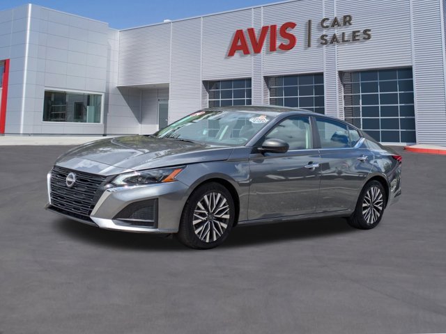 Used 2024 Nissan Altima 2.5 SV