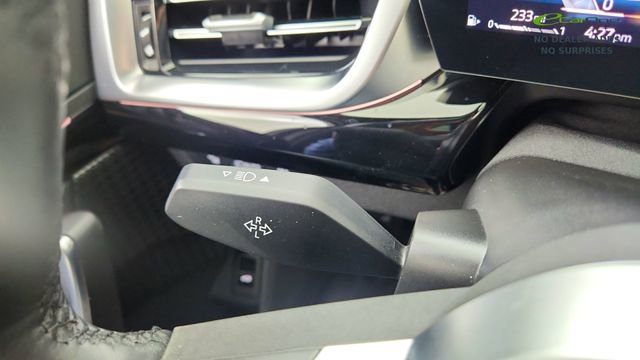 Used 2025 BMW X2 xDrive28i image 41