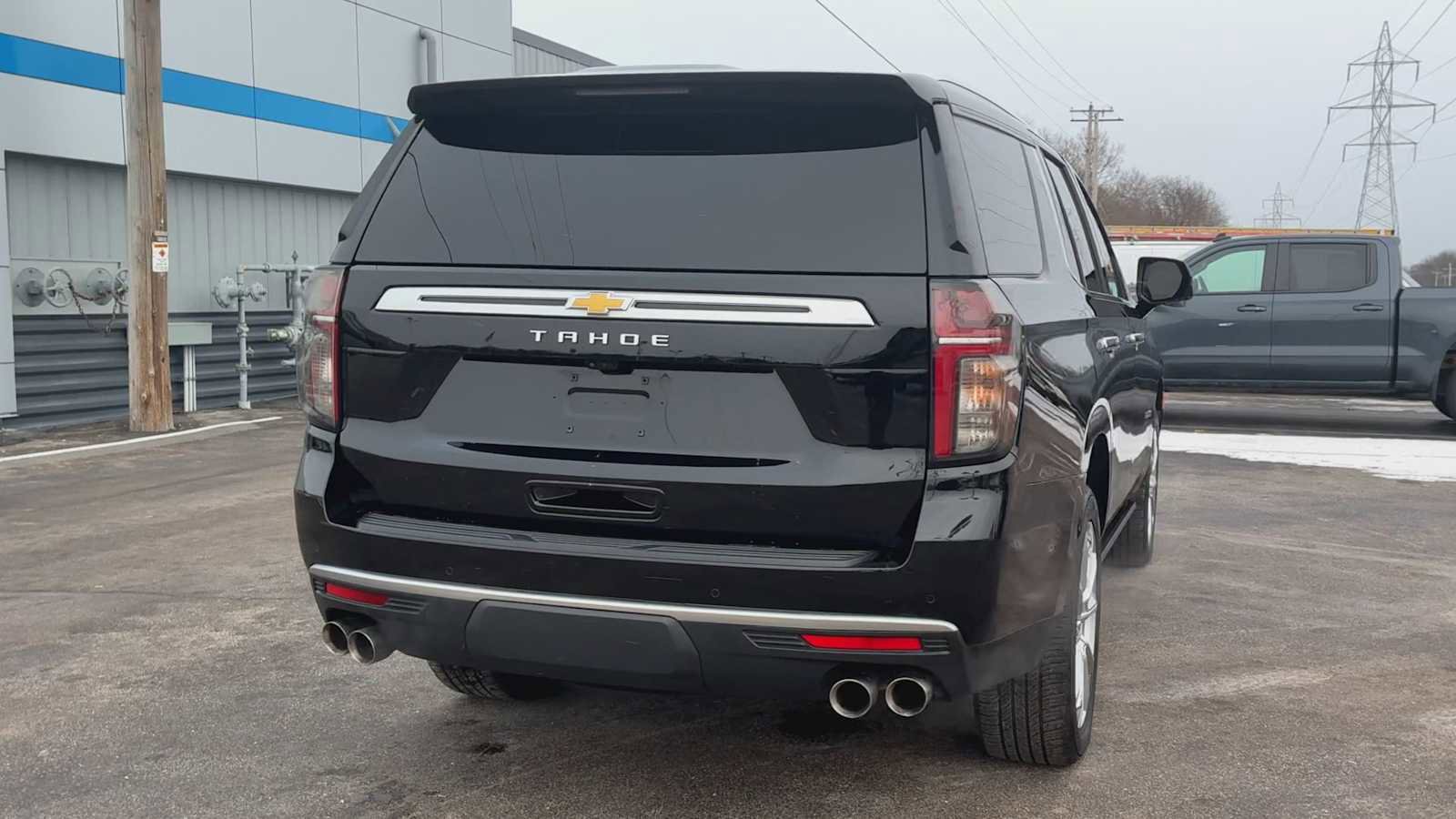 Used 2023 Chevrolet Tahoe High Country image 3