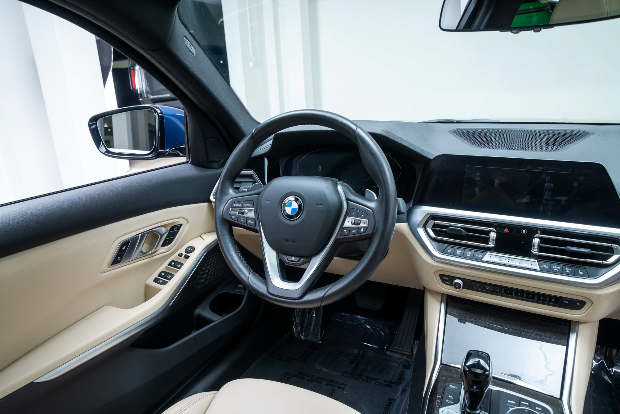 Used 2022 BMW 330i xDrive Sedan w/ Driving Assistance Package AWD/4WD image 9