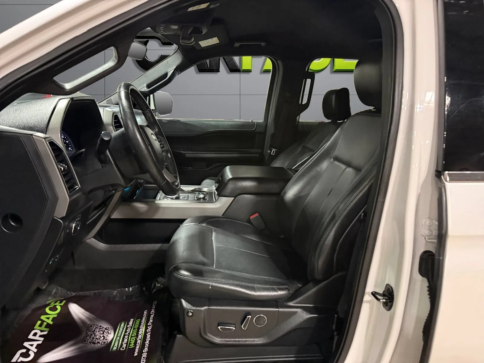 Used 2018 Ford Expedition XLT AWD/4WD image 16