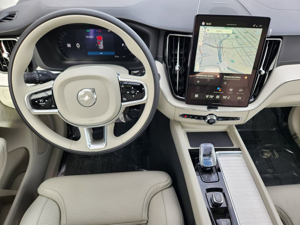 New 2026 Volvo XC60 B5 Ultra w/ Protection Package Premier image 2