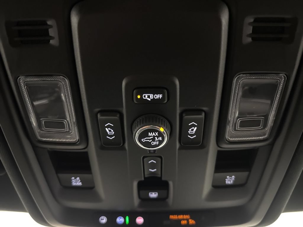 Used 2025 Chevrolet Tahoe Premier AWD/4WD image 67