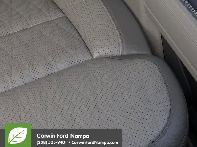 New 2026 Ford F350 Platinum w/ Platinum Plus Package image 16