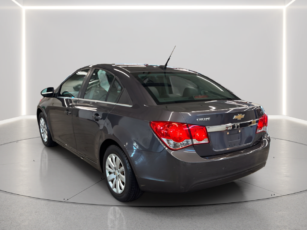 Used 2011 Chevrolet Cruze LT FWD image 6