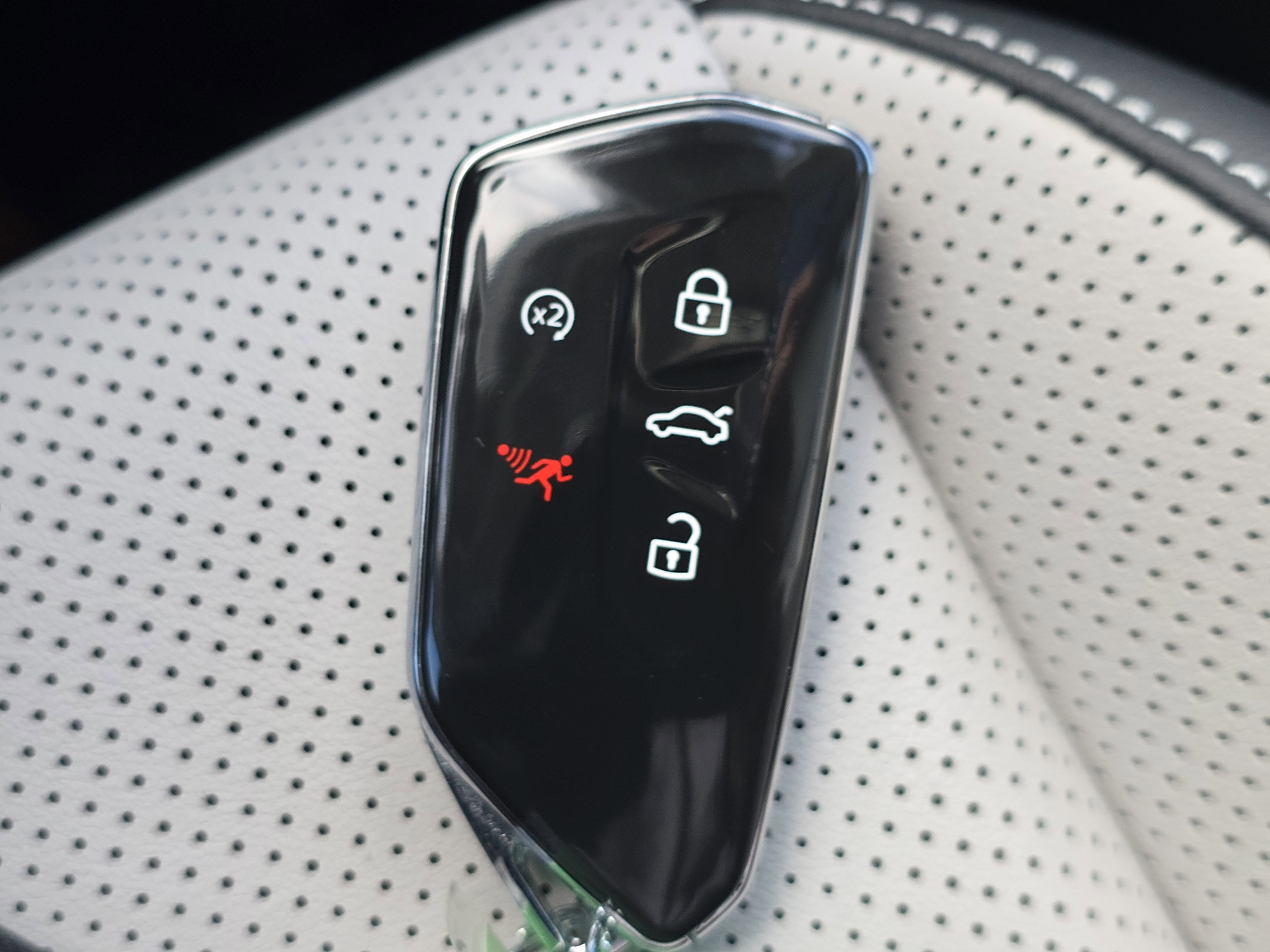 New 2026 Volkswagen Tiguan SE image 27