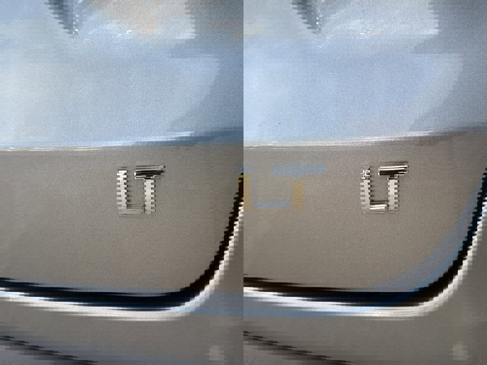 Used 2024 Chevrolet Trax LT w/ Driver Confidence Package image 44