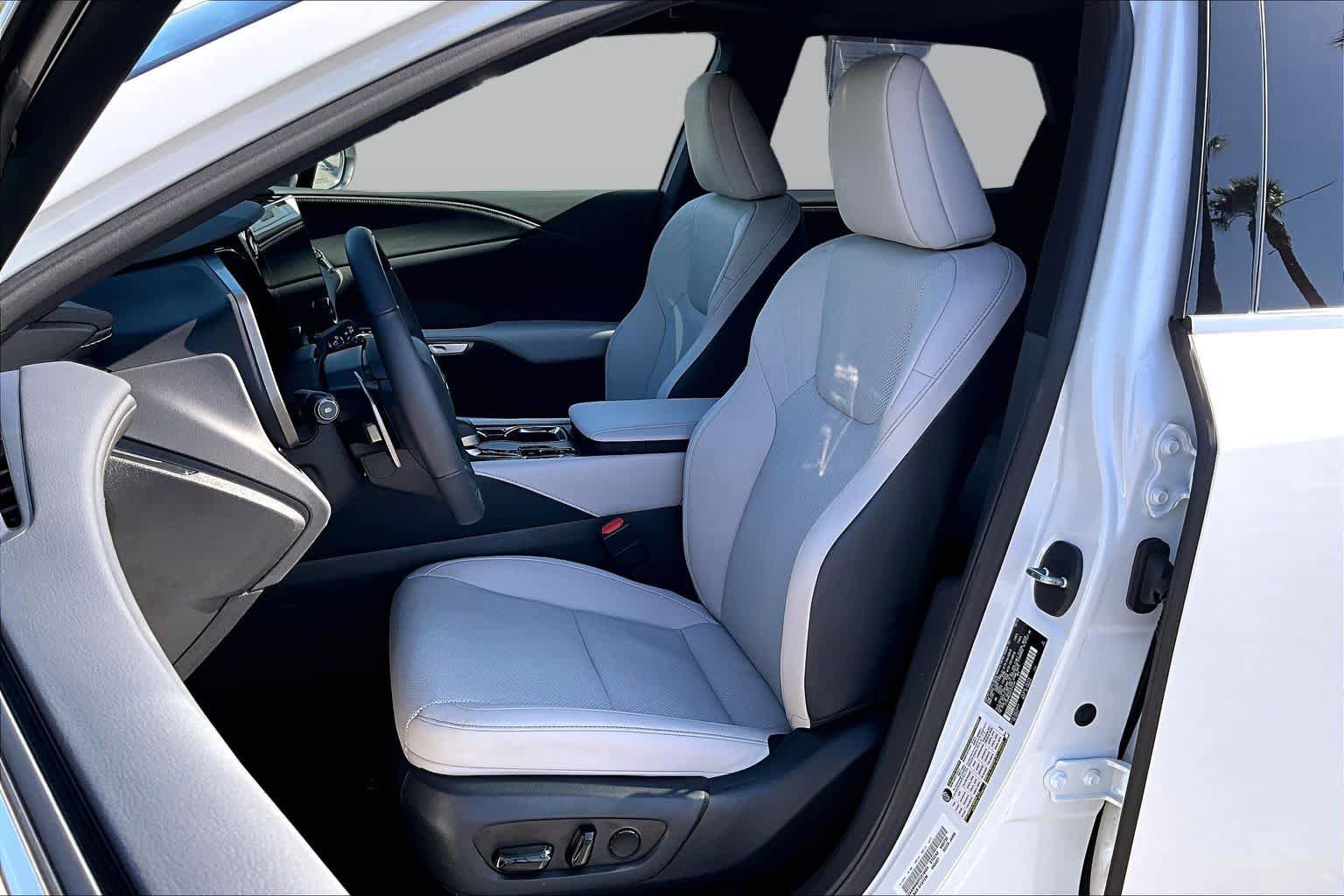 Used 2023 Lexus RX 350 Premium w/ Accessory Package FWD image 7