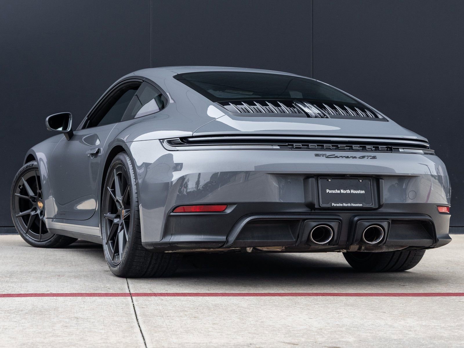 Used 2025 Porsche 911 Carrera GTS image 3