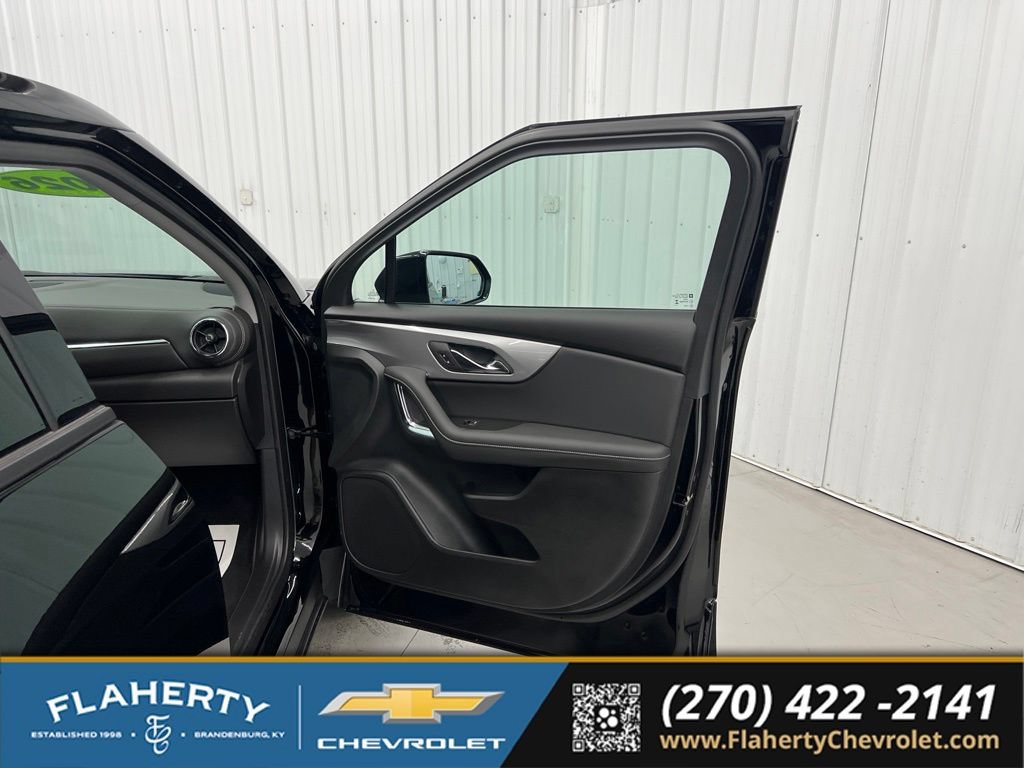 Used 2026 Chevrolet Blazer LT FWD image 14