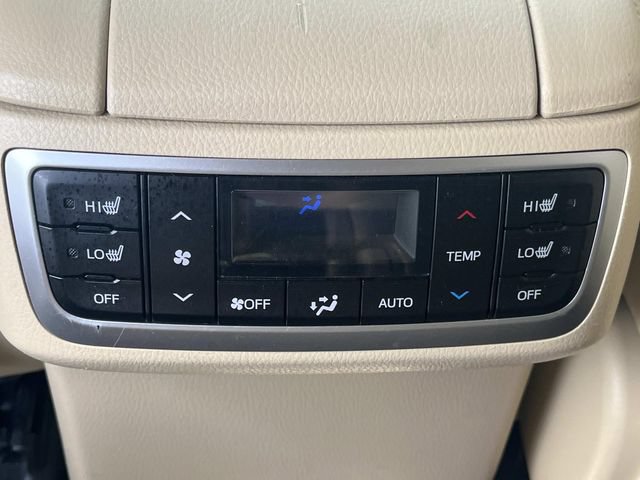 Used 2015 Toyota Highlander Limited Platinum AWD/4WD image 17