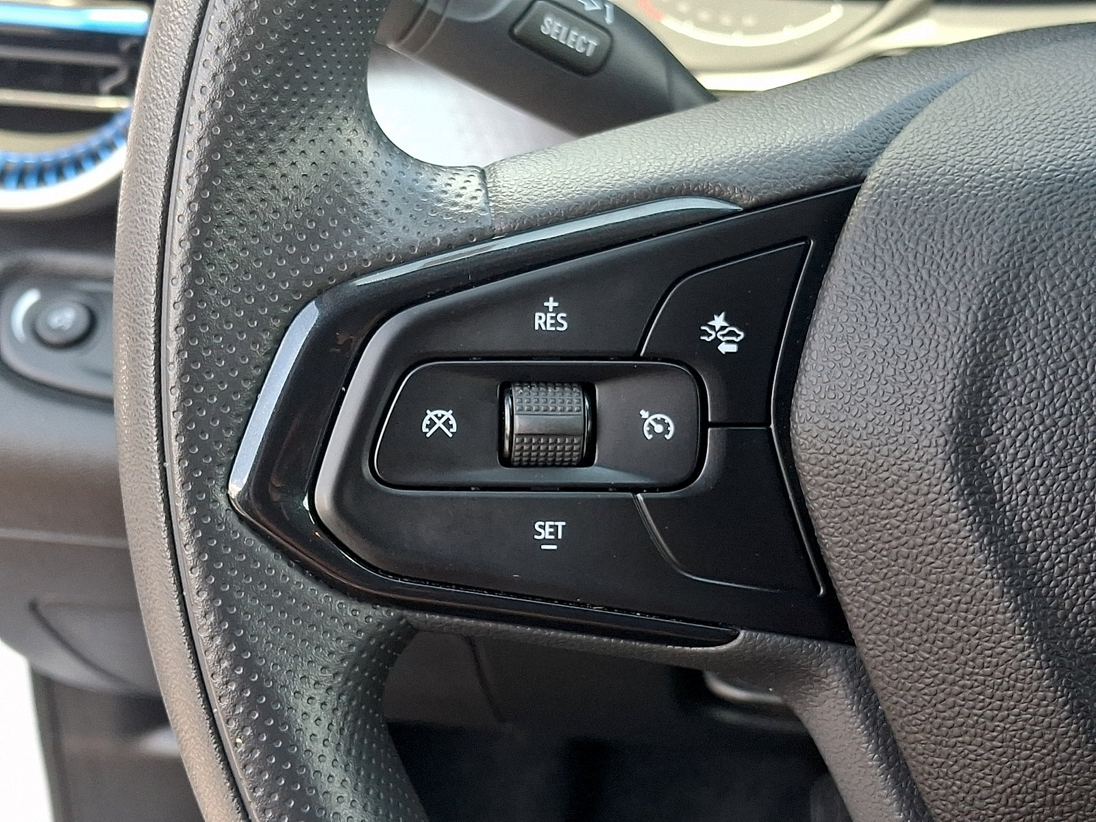 Used 2024 Chevrolet Trax LS w/ LS Convenience Package FWD image 20