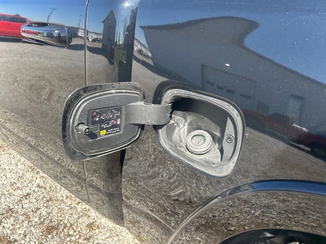 Used 2020 RAM 1500 Laramie w/ Sport Appearance Package image 12
