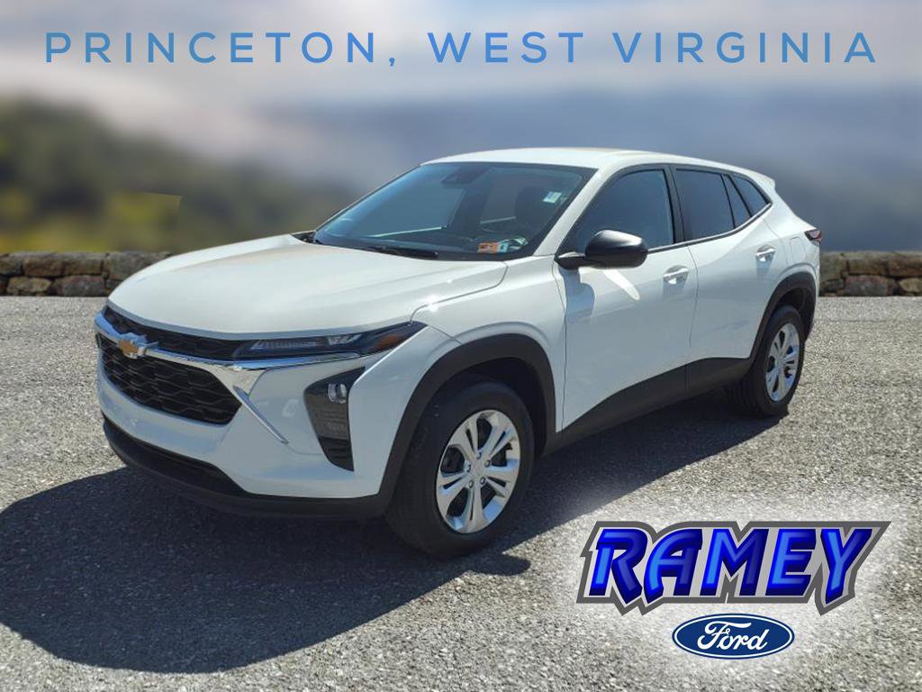 Used 2024 Chevrolet Trax LS