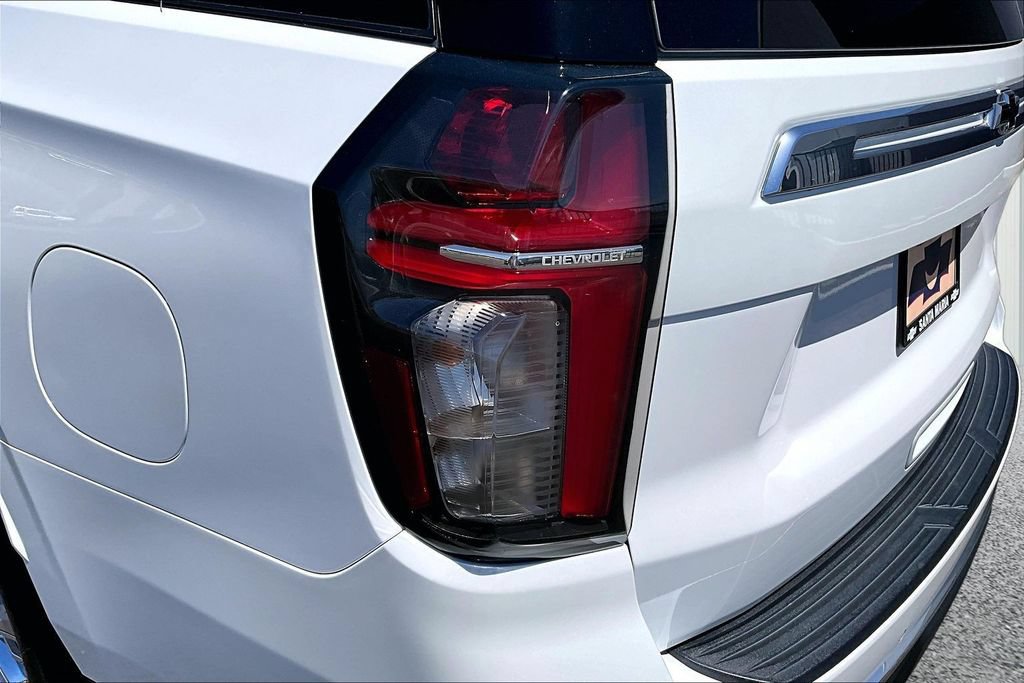 Used 2023 Chevrolet Suburban High Country w/ Premium Package AWD/4WD image 29