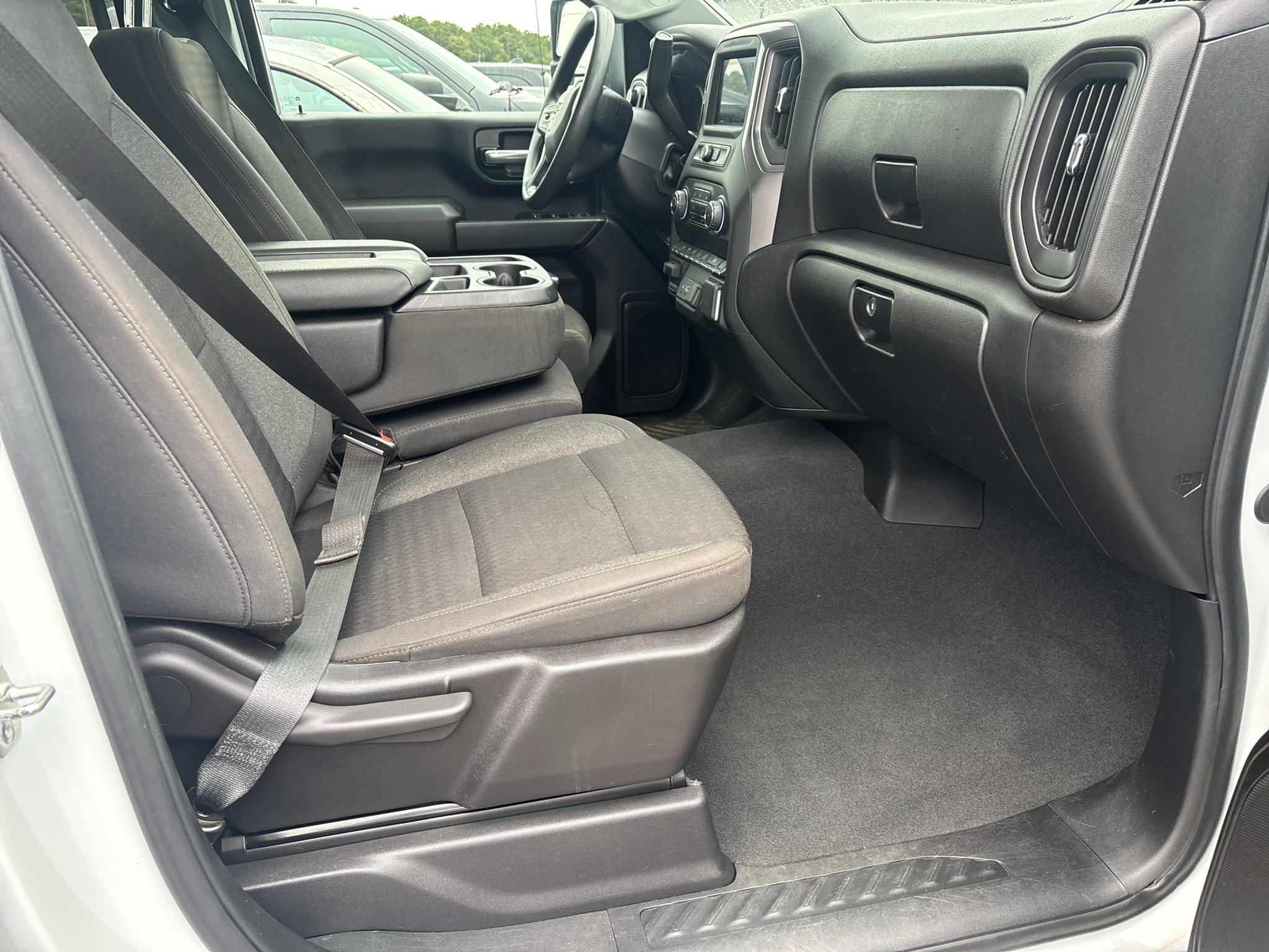 Used 2025 Chevrolet Silverado 2500 Custom w/ Custom Value Package AWD/4WD image 13