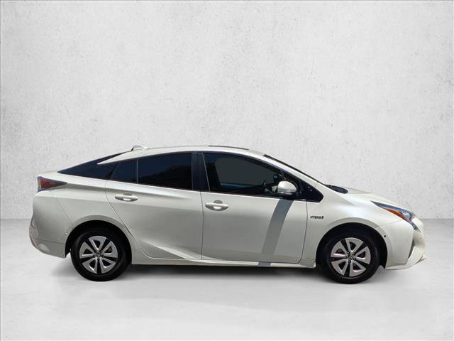 Used 2016 Toyota Prius Four w/ Advanced Technology Package FWD image 4