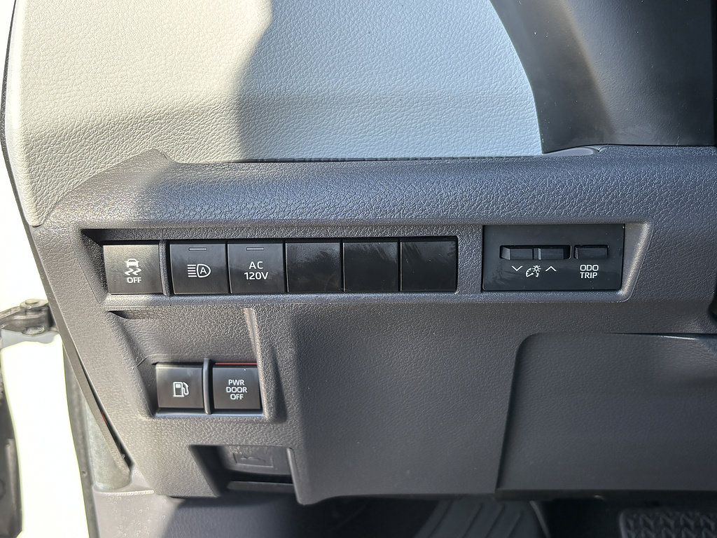 Certified 2024 Toyota Sienna XSE w/ XSE Plus Package FWD image 27