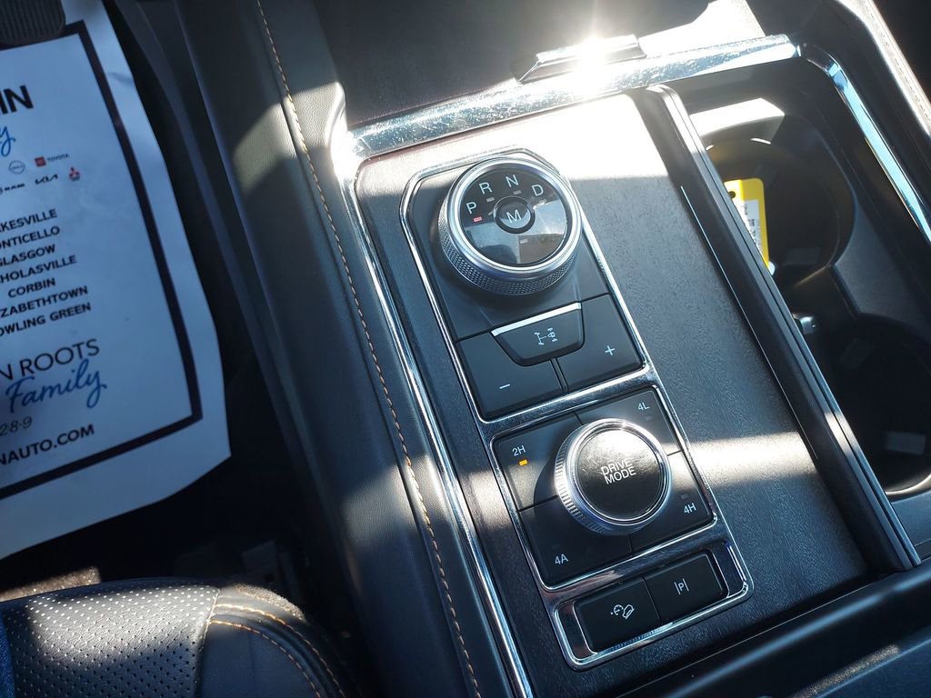 Used 2022 Ford Expedition Platinum image 26