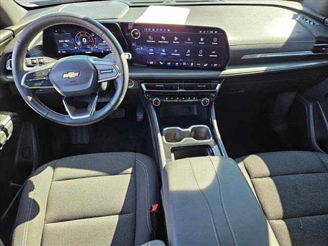 Used 2024 Chevrolet Traverse LS image 9