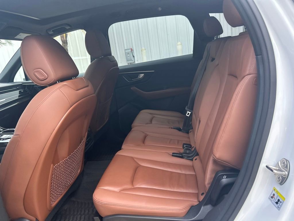 Used 2023 Audi Q7 2.0T Premium w/ Towing Package image 47