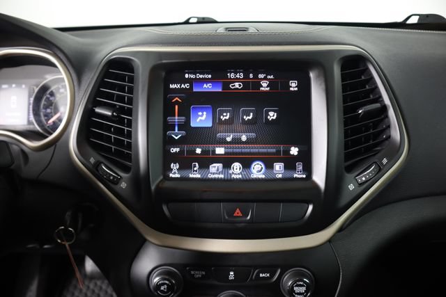 Used 2014 Jeep Cherokee Latitude w/ Cold Weather Group AWD/4WD image 44