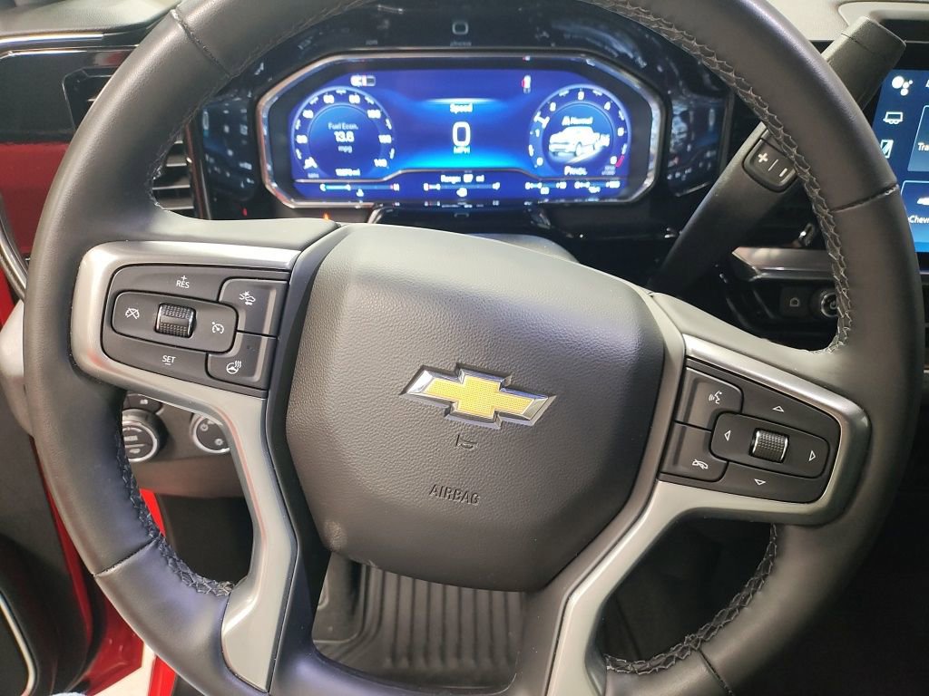 Used 2024 Chevrolet Silverado 1500 LT AWD/4WD image 27