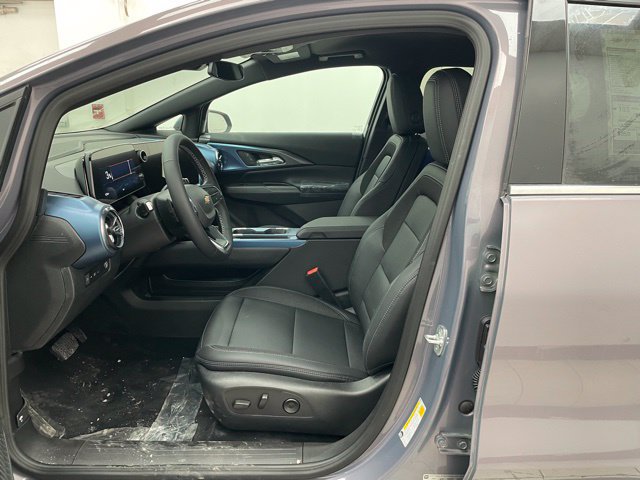 New 2026 Chevrolet Equinox EV LT AWD/4WD image 9