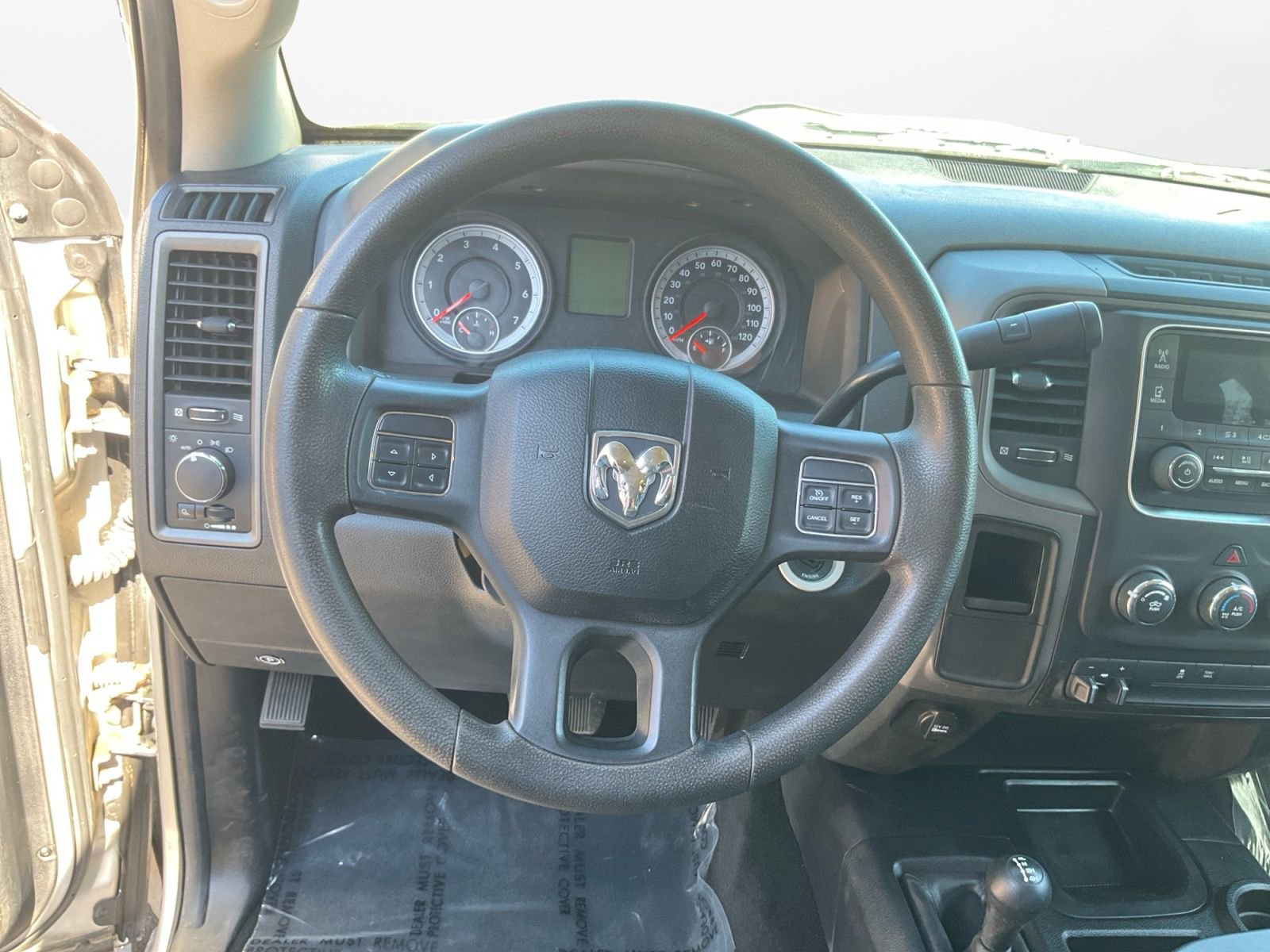 Used 2013 RAM 2500 Tradesman w/ Chrome Appearance Group AWD/4WD image 12