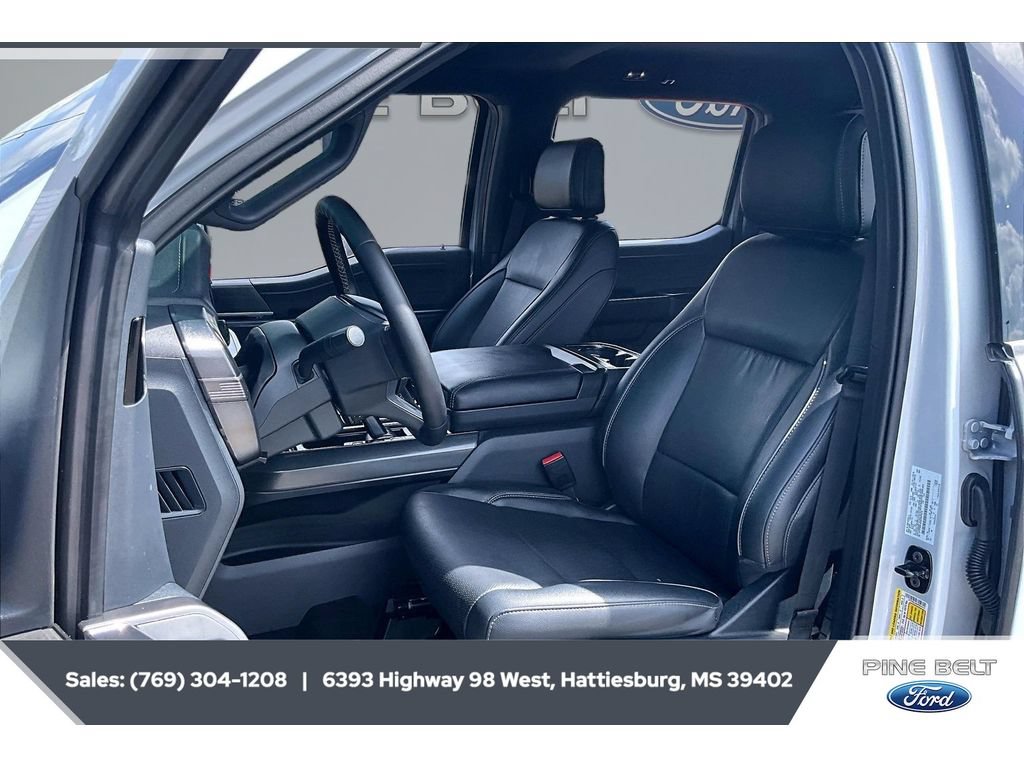 Used 2025 Ford F150 Lariat w/ Equipment Group 501A Mid AWD/4WD image 19