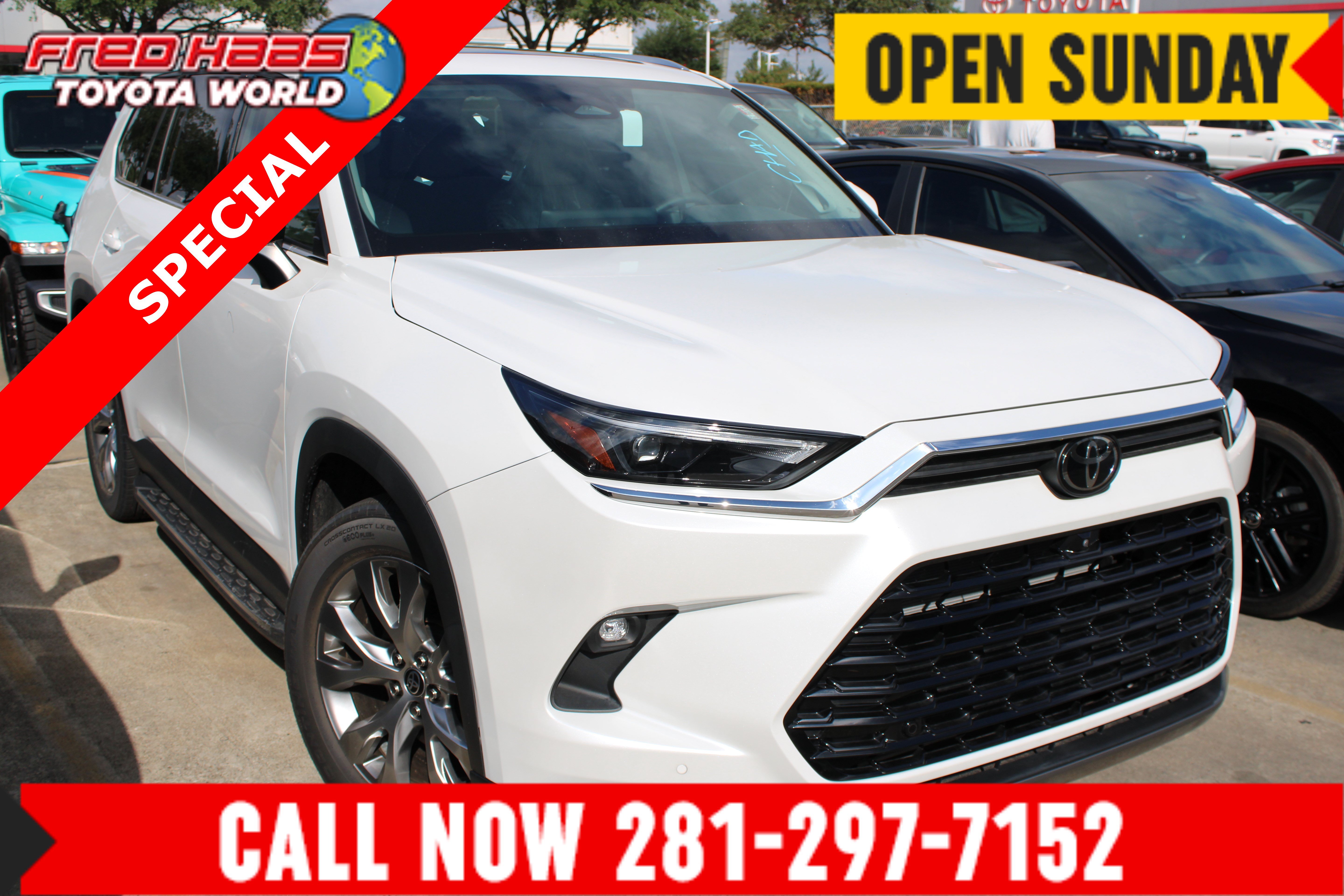 Used 2025 Toyota Grand Highlander FWD image 1