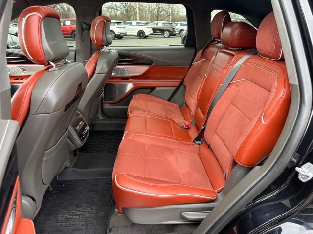 Used 2024 Lincoln Nautilus Black Label w/ Jet Appearance Package (87T) image 29