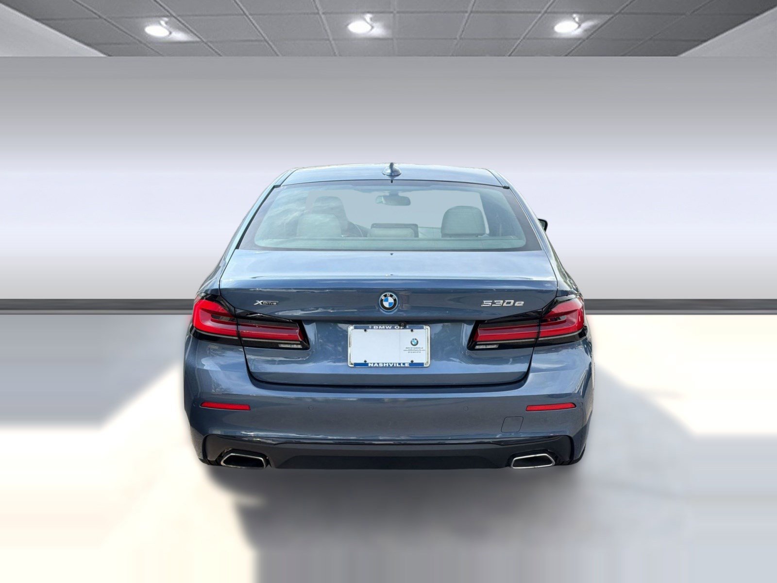 Certified 2023 BMW 530e xDrive w/ Convenience Package image 10