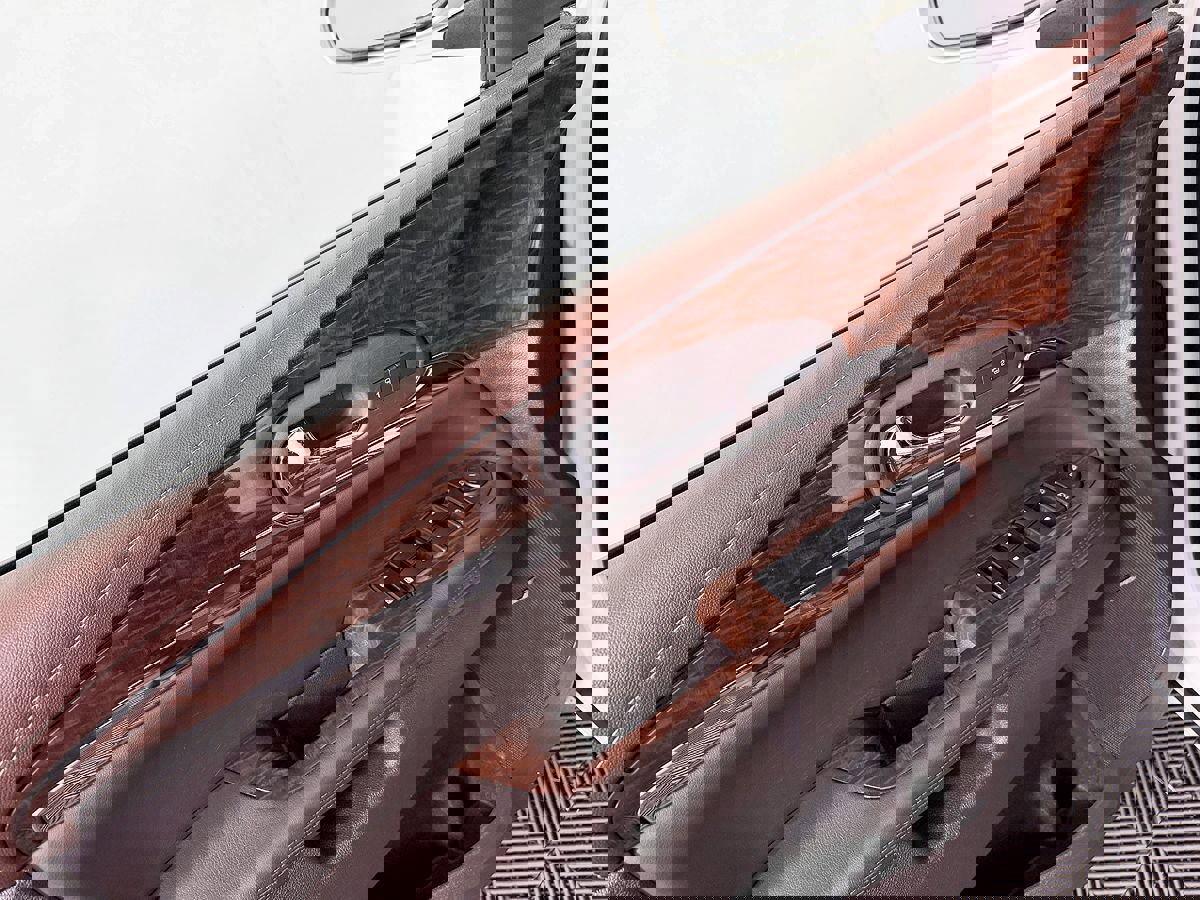 Used 2014 Buick Enclave Premium w/ Trailering Provision Package AWD/4WD image 30