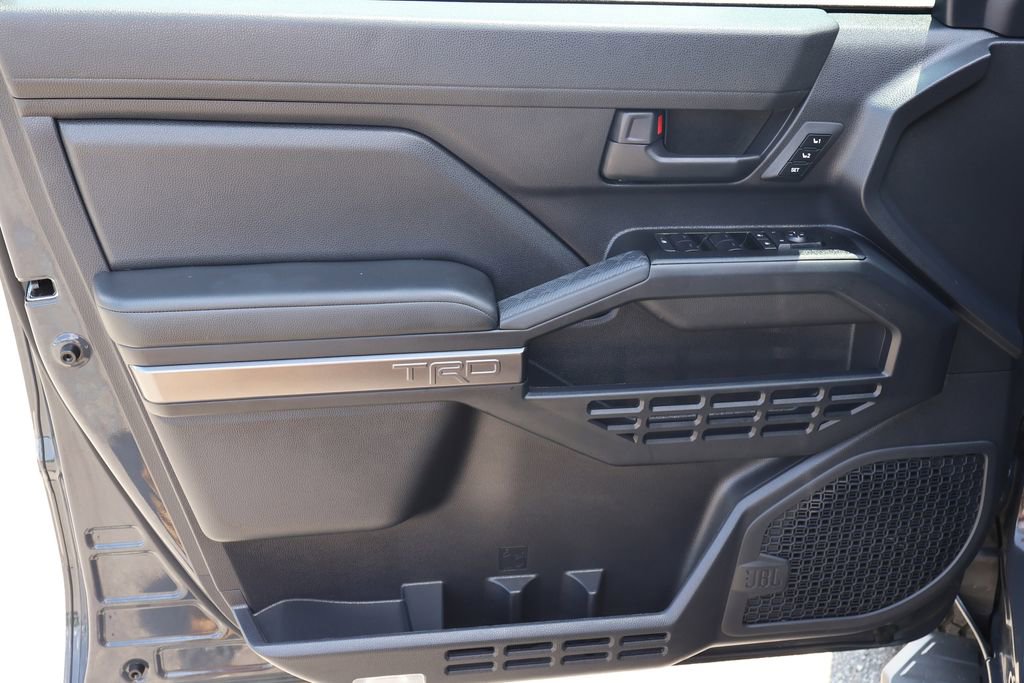 Used 2026 Toyota 4Runner TRD Off-Road Premium AWD/4WD image 15