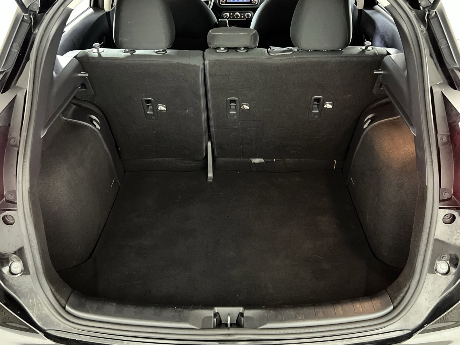 Used 2021 Nissan Kicks S image 24