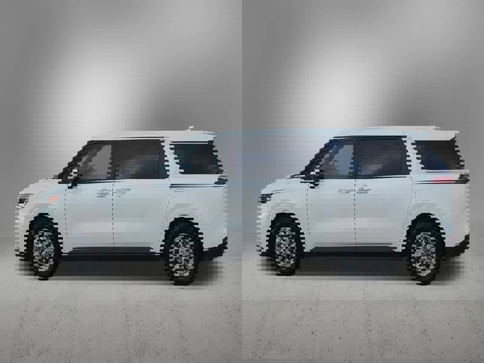 Certified 2024 Kia Carnival LX image 3