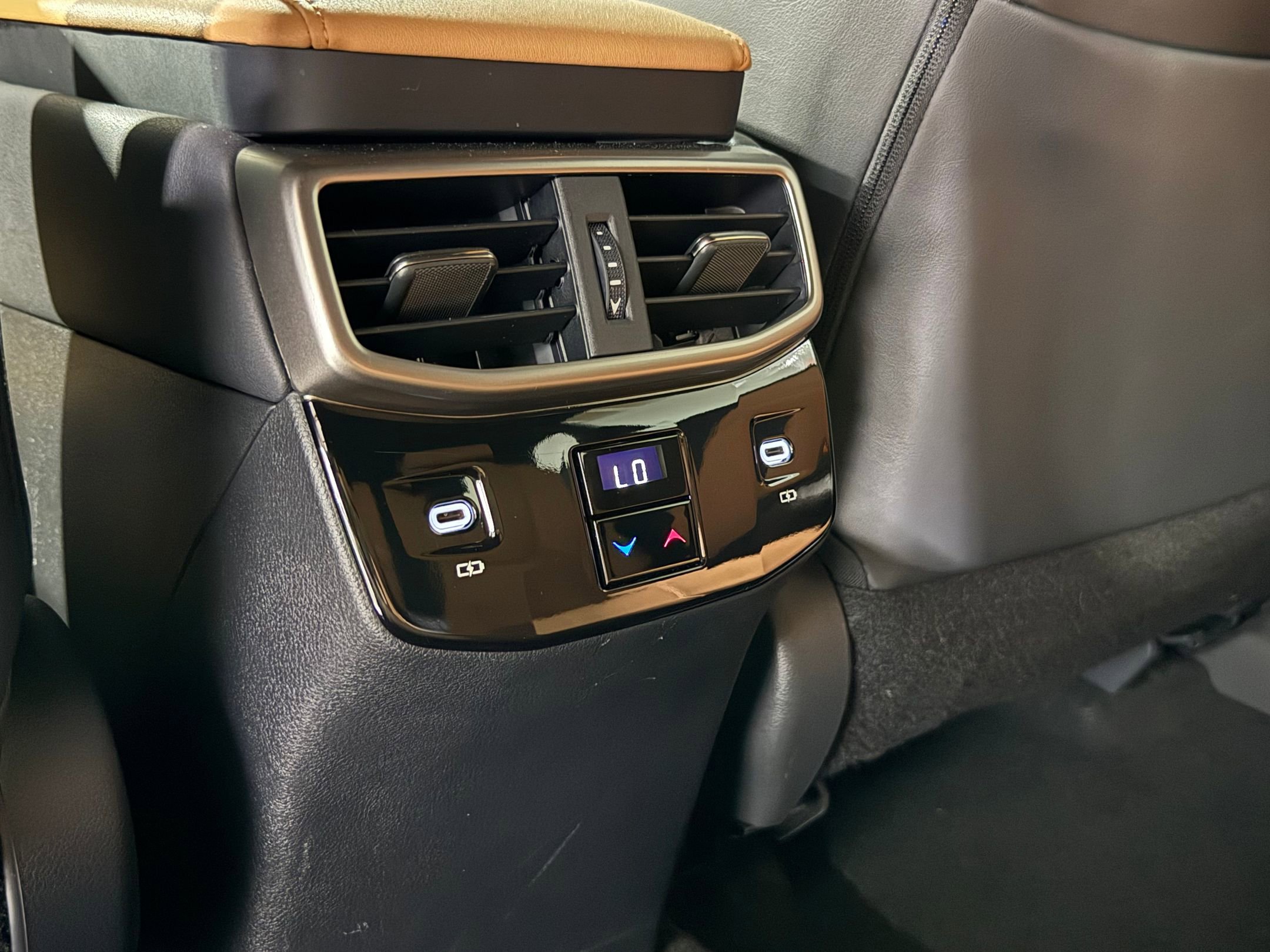 Used 2025 Lexus RX 350 FWD image 39