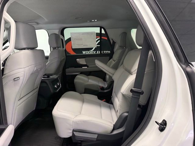 New 2026 Ford Expedition Active RWD image 13