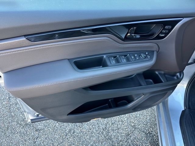 Used 2024 Honda Odyssey Elite image 5