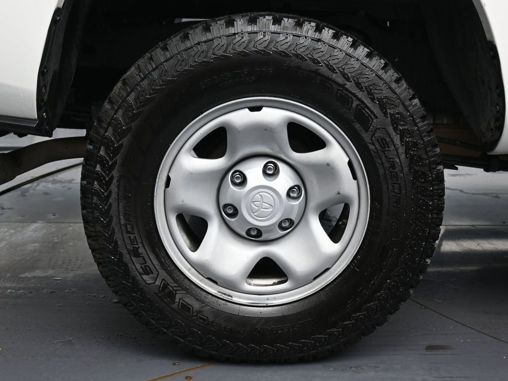 Used 2022 Toyota Tacoma SR w/ SR Convenience Package image 13