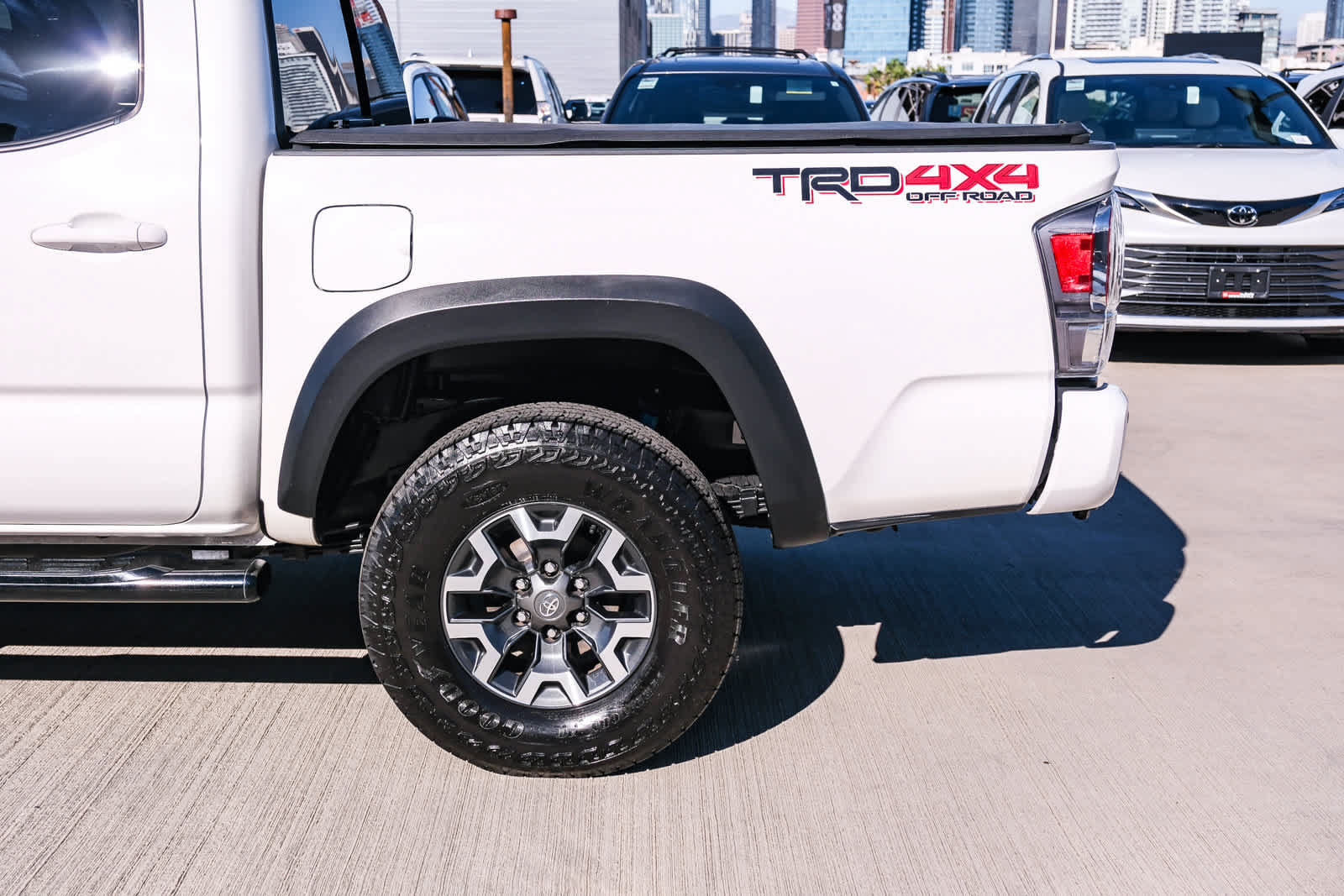 Certified 2022 Toyota Tacoma TRD Off-Road w/ Technology Package AWD/4WD image 8