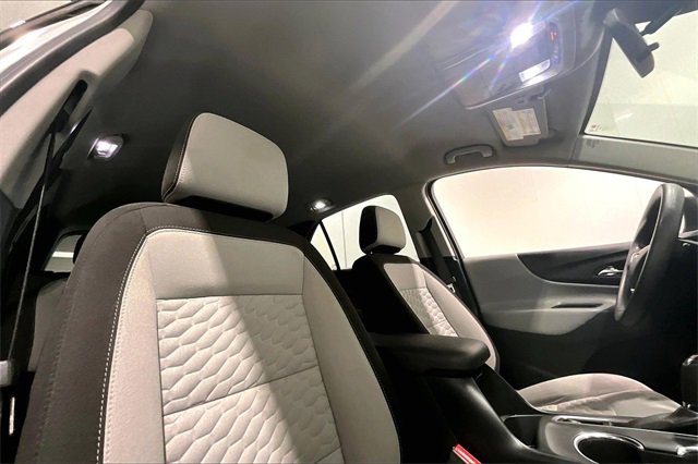 Used 2018 Chevrolet Equinox LS image 29