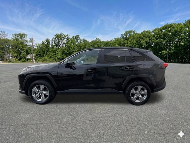 Used 2025 Toyota RAV4 XLE w/ Weather Package AWD/4WD image 5