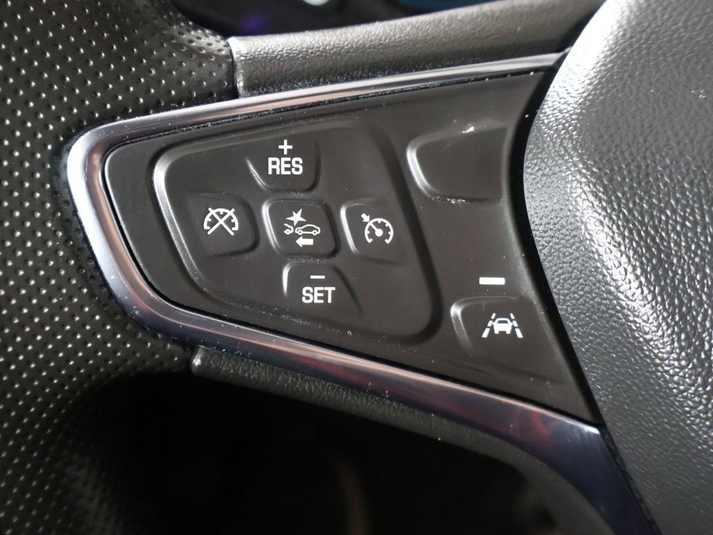 Used 2025 Chevrolet Malibu LT image 35