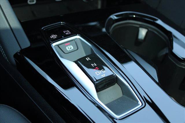 Used 2025 Audi Q5 Premium w/ Convenience Package AWD/4WD image 21