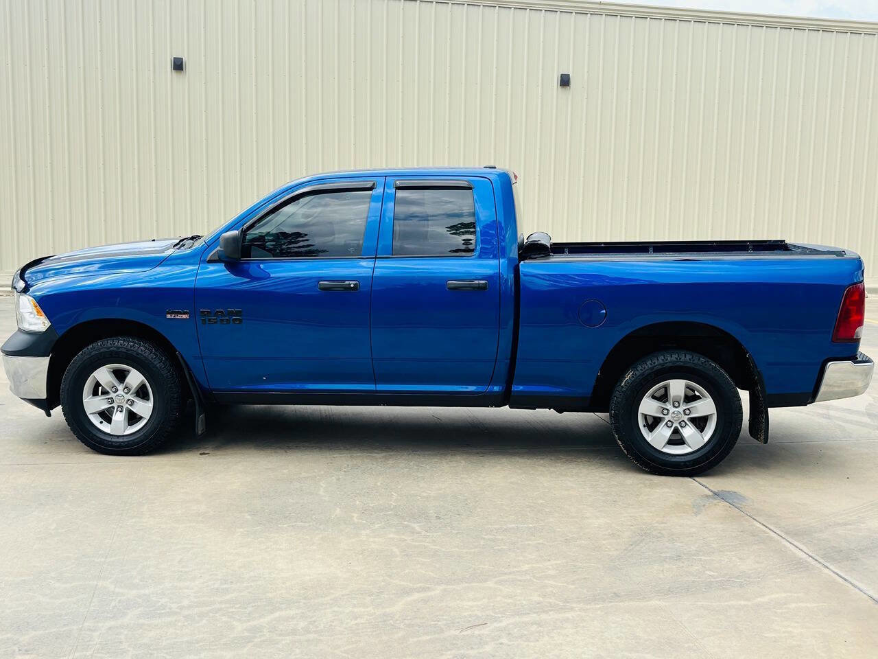 Used 2015 RAM 1500 ST w/ SXT Appearance Group image 5