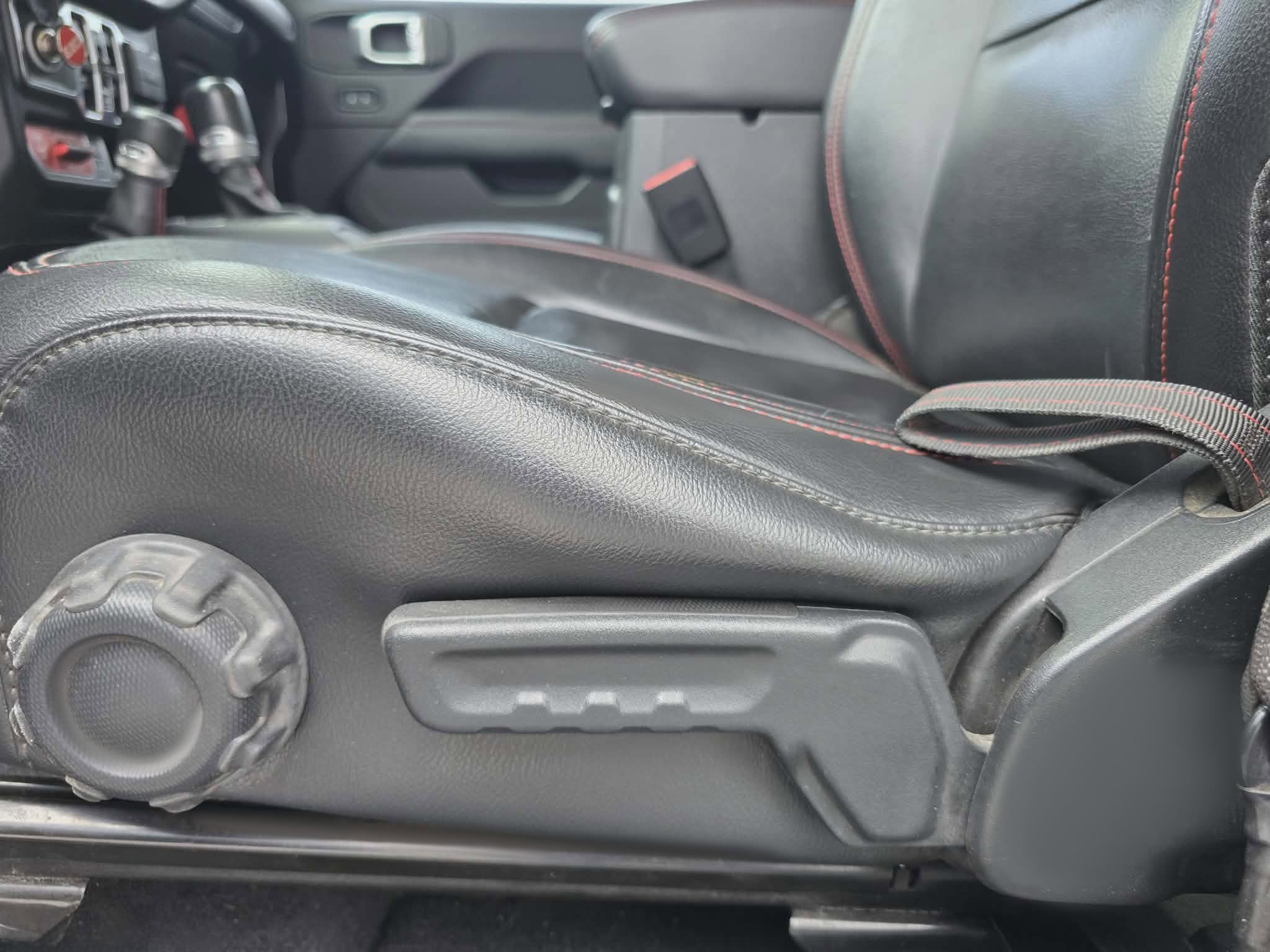 Used 2020 Jeep Gladiator Rubicon image 13