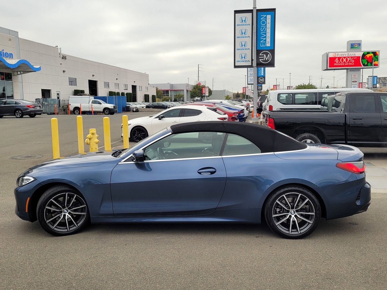 Used 2021 BMW 430i Convertible w/ Premium Package image 6