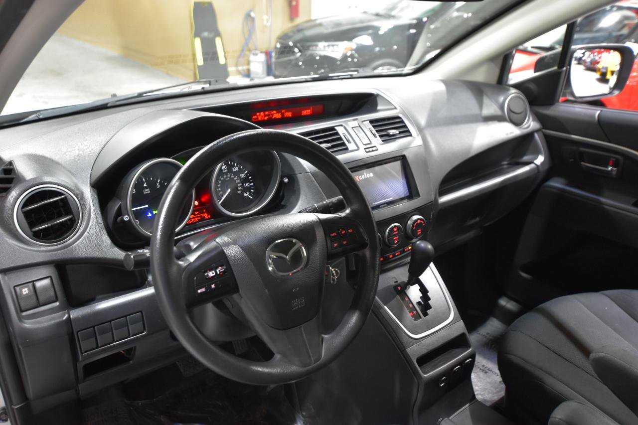 Used 2014 MAZDA MAZDA5 Sport FWD image 10